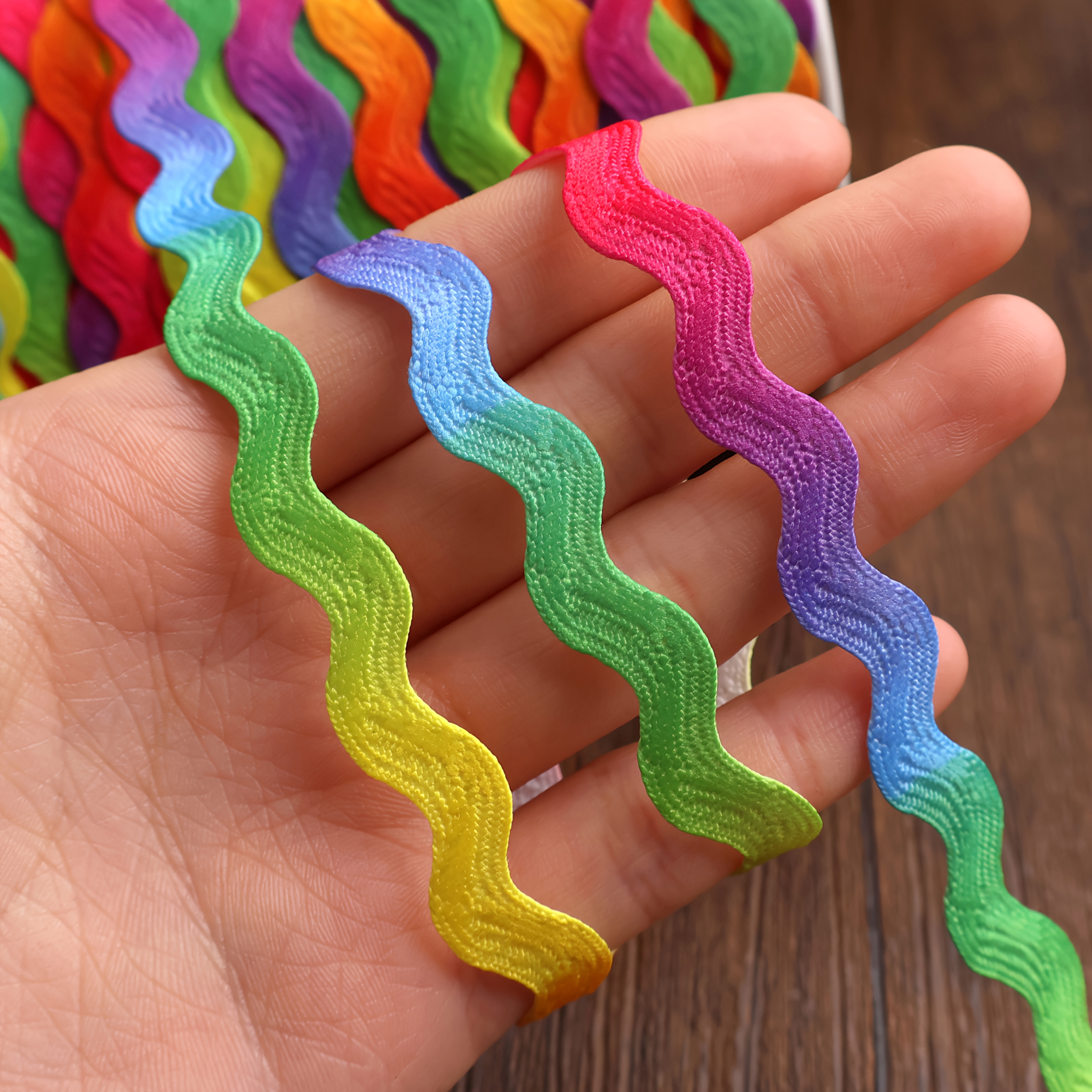 E-shop Rick Rack Trim mit Farbverlauf, Wellenbendende Spitzenband für Weihnachtsbastelarbeiten, Kleidverzierung, Hochzeitsfeier, Geschenk,