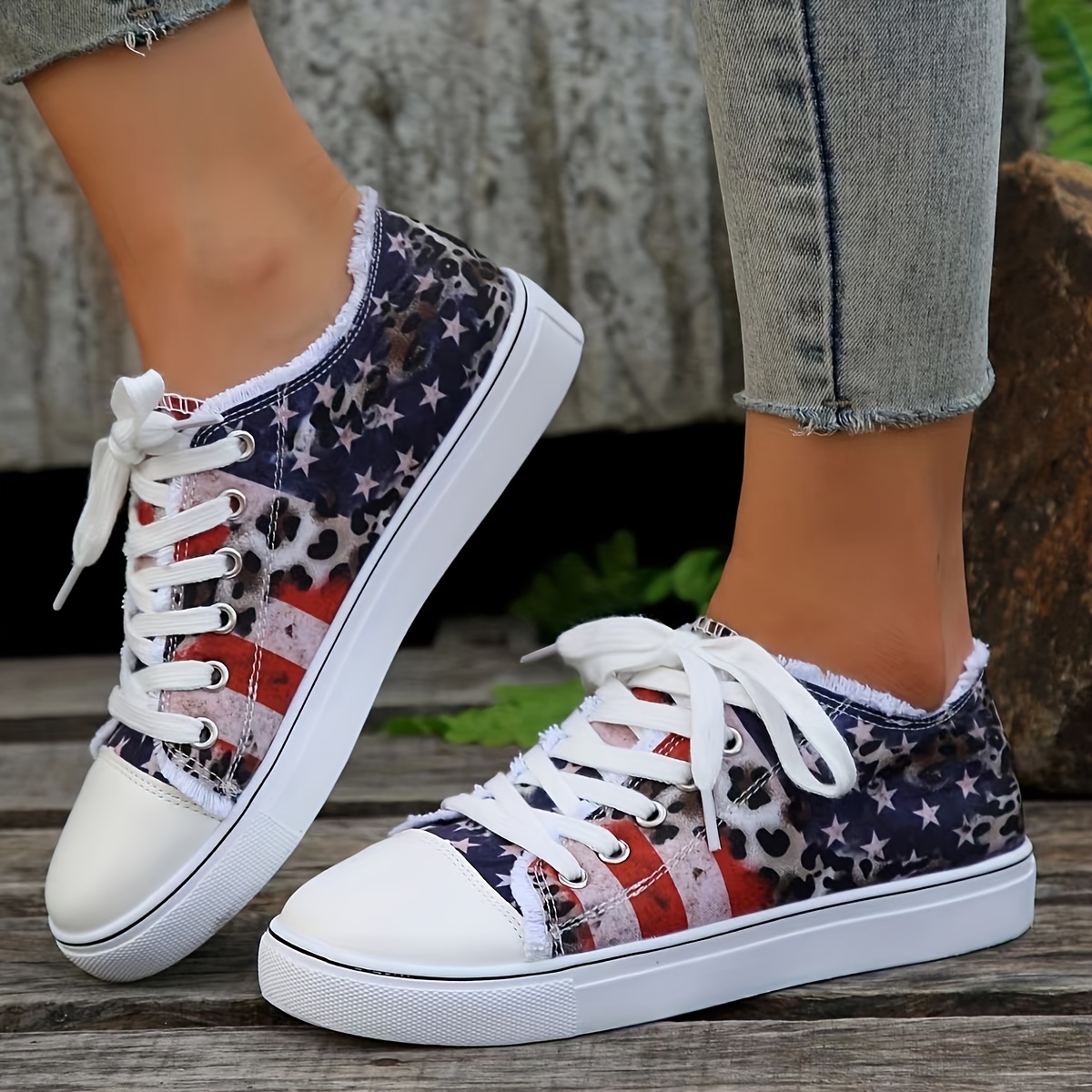 

Women's Usa Flag Pattern Canvas Shoes, Round Toe Lace Up Low Top Shoes, Casual Flat Sneakers For Independence Day
