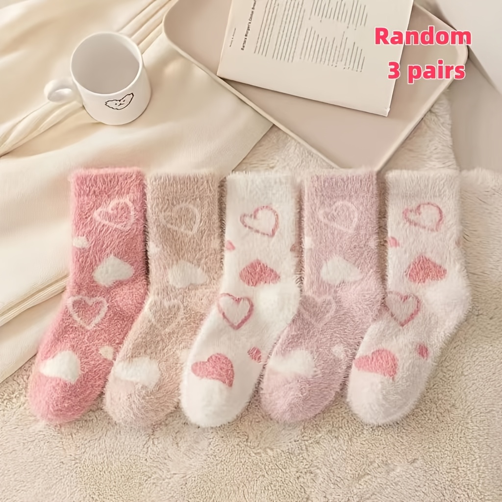 TEMU 3 Pairs Random Women's Autumn/winter Pink Love-print Mink Fleece Mid-tube Socks Soft, Fluffy, Warm, Sleeping Socks Sweet Autumn/winter Thermal