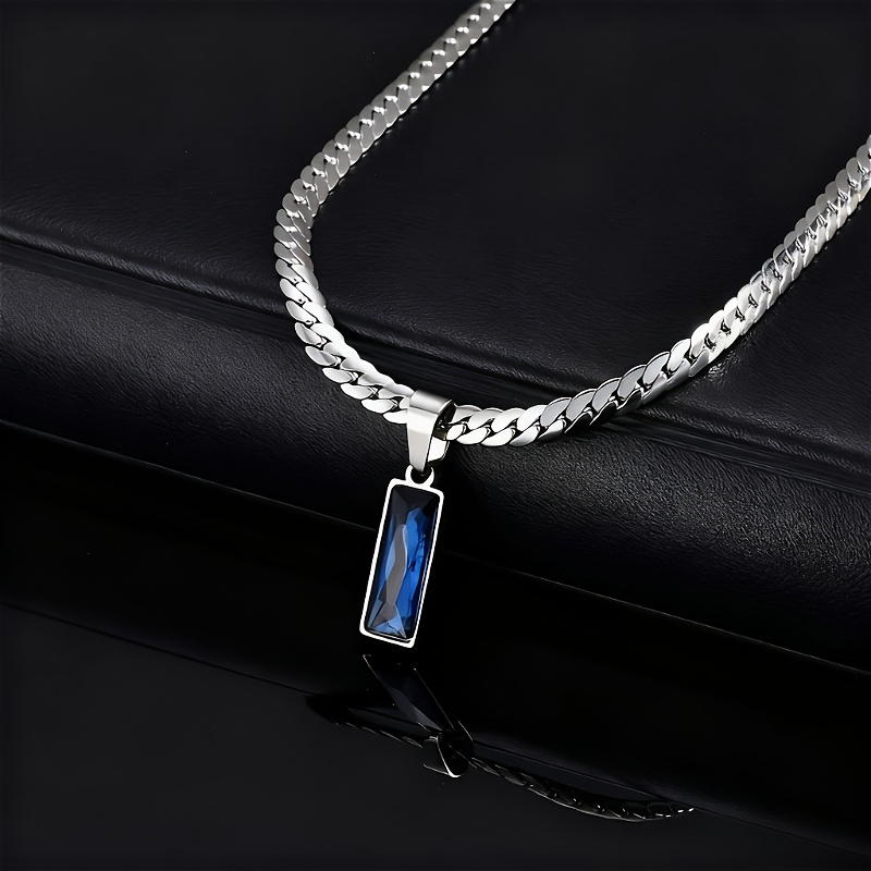 E-shop Herren Minimalistischer Quadrat-Anhänger Halskette, Geometrisches 304 Edelstahl Accessoire, Verstellbare Länge, Vielseitiger Hip-Hop Stil.