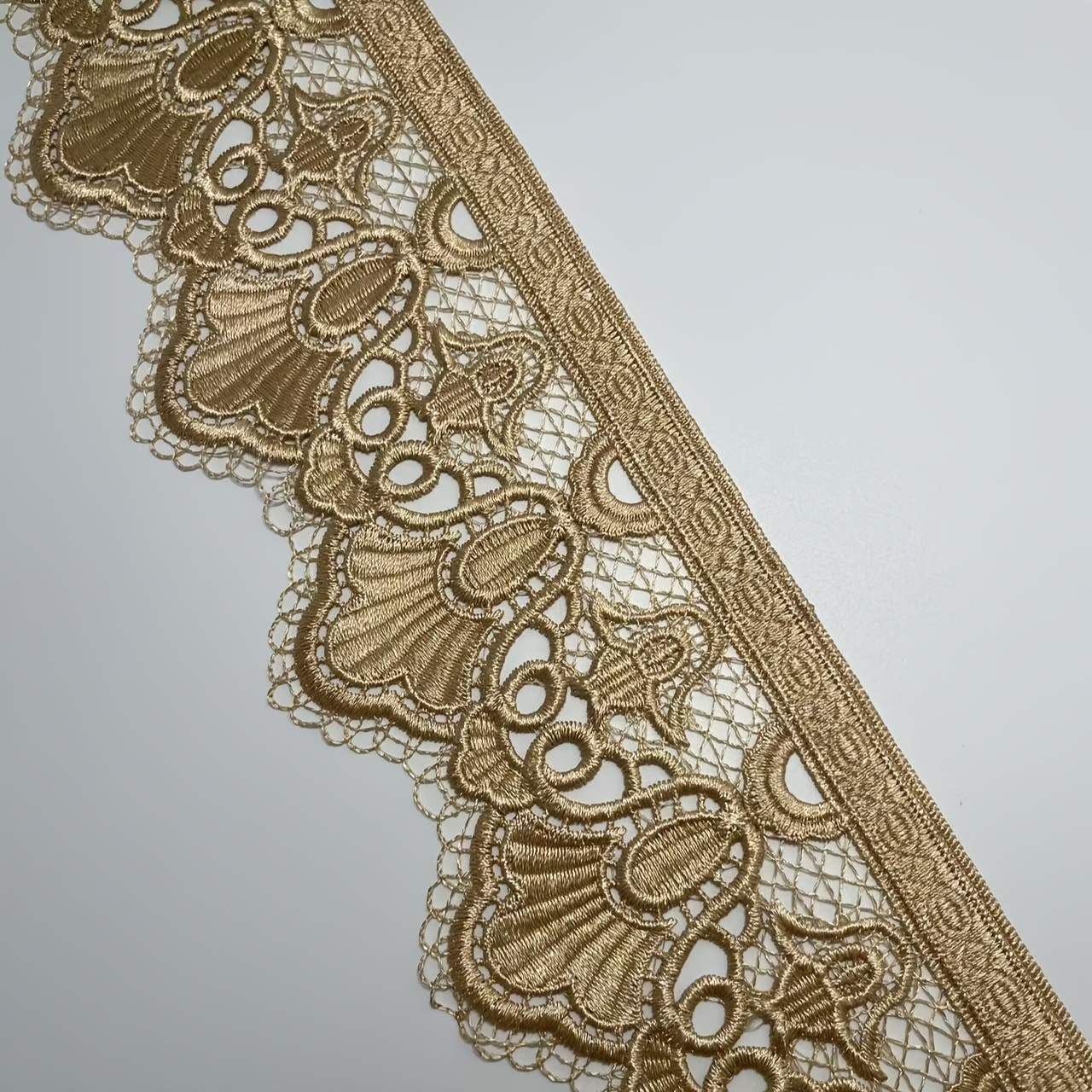 

1 Package, 5 Yards Golden Embroidered Lace Trim, 4.5 Inch Wide, Elegant Fabric Curtain And Sofa Cushion Accent, Tablecloth And Home Textile Decor, Water-soluble Craft Sewing Supplies