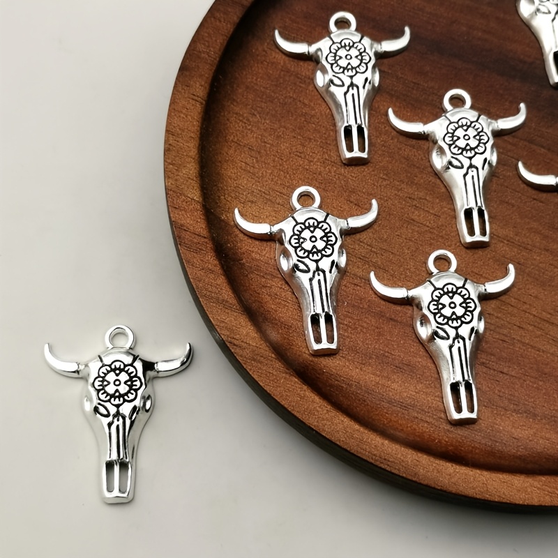 6/11pcs Retro Exquisite Flower Bull Head Pendant Set