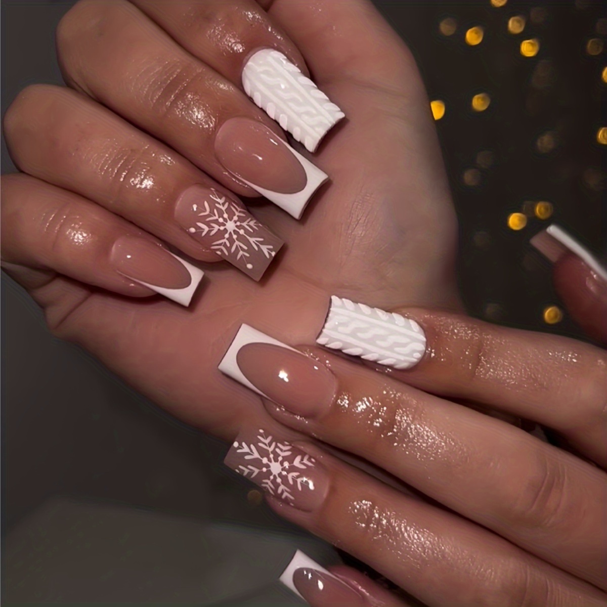 Image of A Set Of 24 Medium-long Square Press-on False Nails Christmas Series Elegant Art Pattern Sweet Snowflake Suitable For And Box With Nail File And Jelly Glue Easy To Paste And Wear