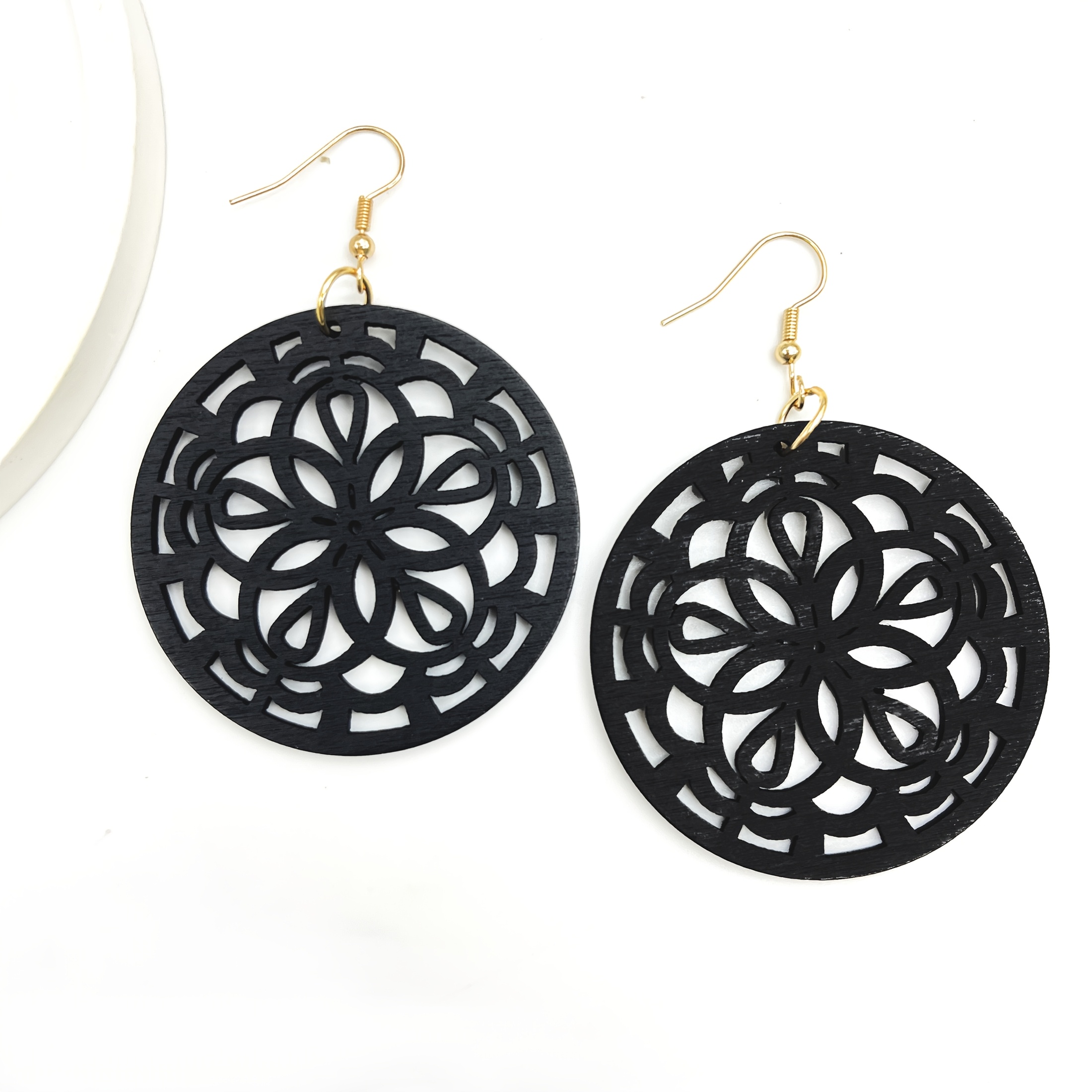 Vintage Boho Wooden Earrings Retro Floral Pattern Iron Post