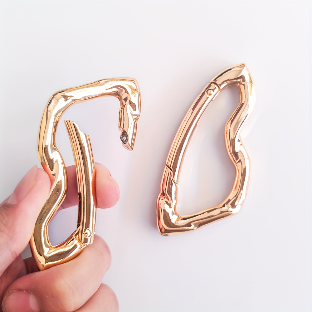 TEMU 2pcs Trendy Silvery/black/golden Irregular Shaped Keychain, Alloy Buckle, Silvery Alloy Material, Outdoor Camping Hiking Additions, Suitable For
