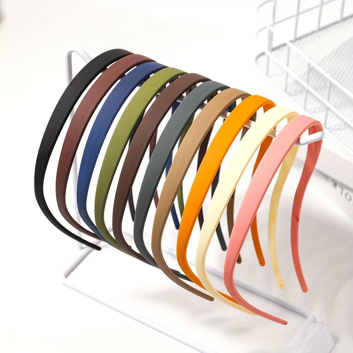 

5pcs Women's Minimalist Fashion Non-slip Plastic Headbands | Simple Solid Color Matte Hair Accessories | Assorted Daily Headband Set