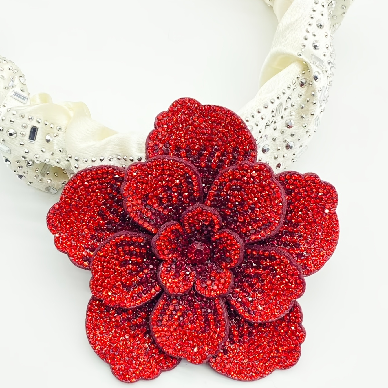 A Colorful Handmade Three-dimensional Beaded Sequin Flower Cloth Patch Additions Clothes Decoration Hat Bag Shoes Flower Patch