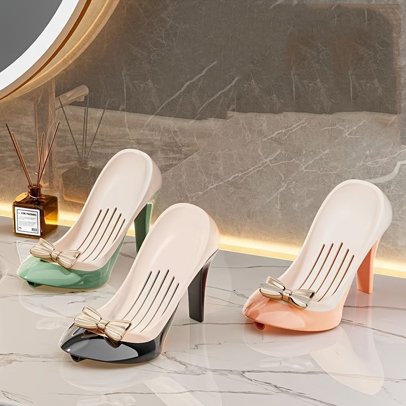 

1pc Luxury High Heel Shoe Soap Dish, Anti-slip Suction Cup, Multi-functional Bathroom Accessory, Plastic V-shaped Soap Holder For Home & Kitchen Use