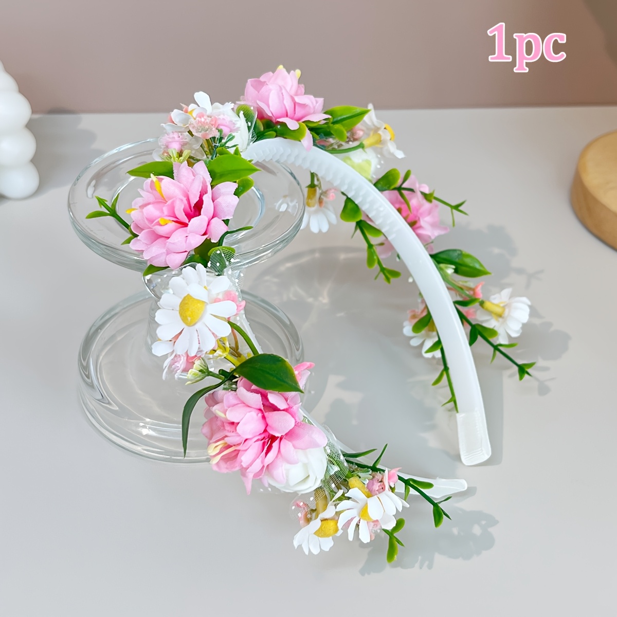 E-shop 1 Stück Damen Elegantes Blumenkranz-Stirnband mit rutschfester breiter Krempe & Gänseblümchen & Pfingstrosen-Blumenreifen – Ideal für Partys,