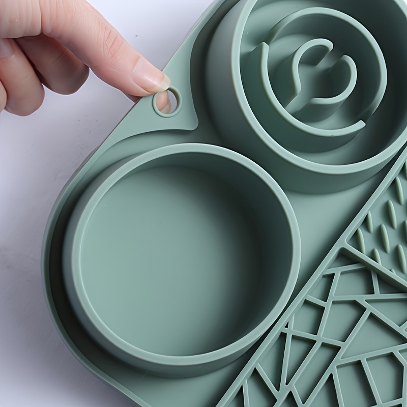 1pc silicone pet cat slow feeder multifunctional cat feeding mat non slip sucker cat   plate licking mat Product details 5