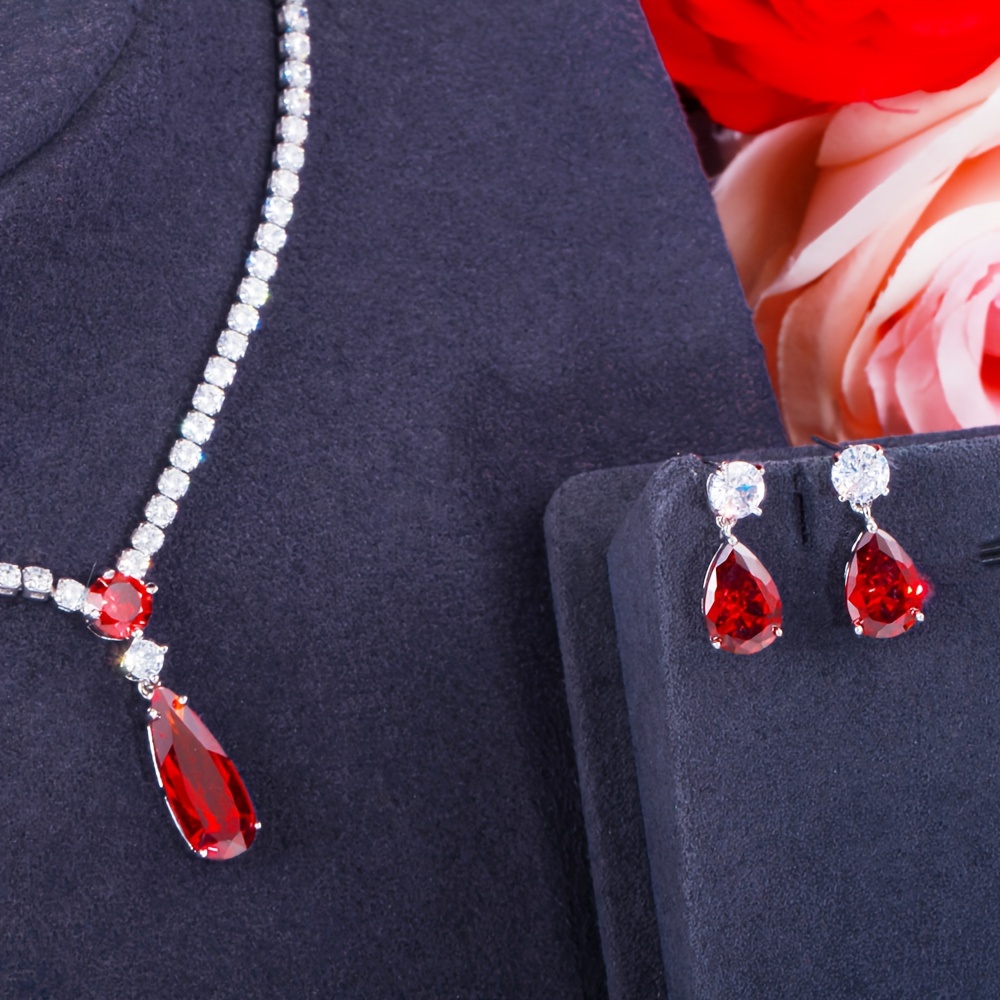 Silvery White Round Dangle Earrings & Pendant Necklace Set