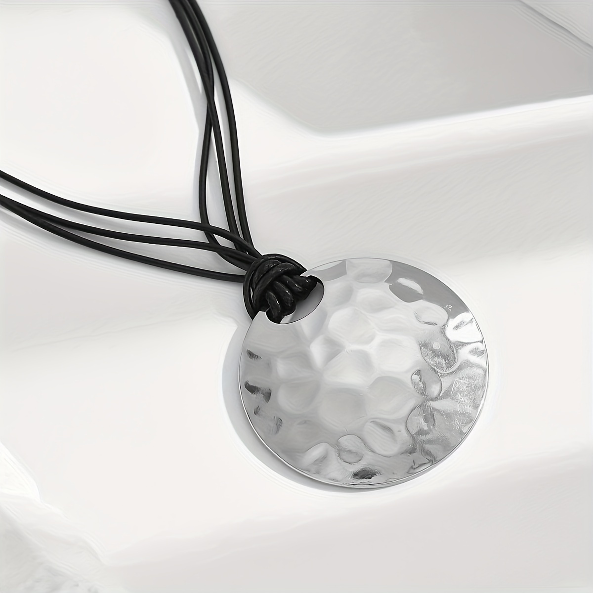 TEMU 1pc Autumn Easy Retro Round Geometric Pendant Rope Necklace