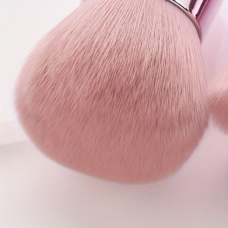 Soft Nail Art Dusting Brush for Manicure and Pedicure