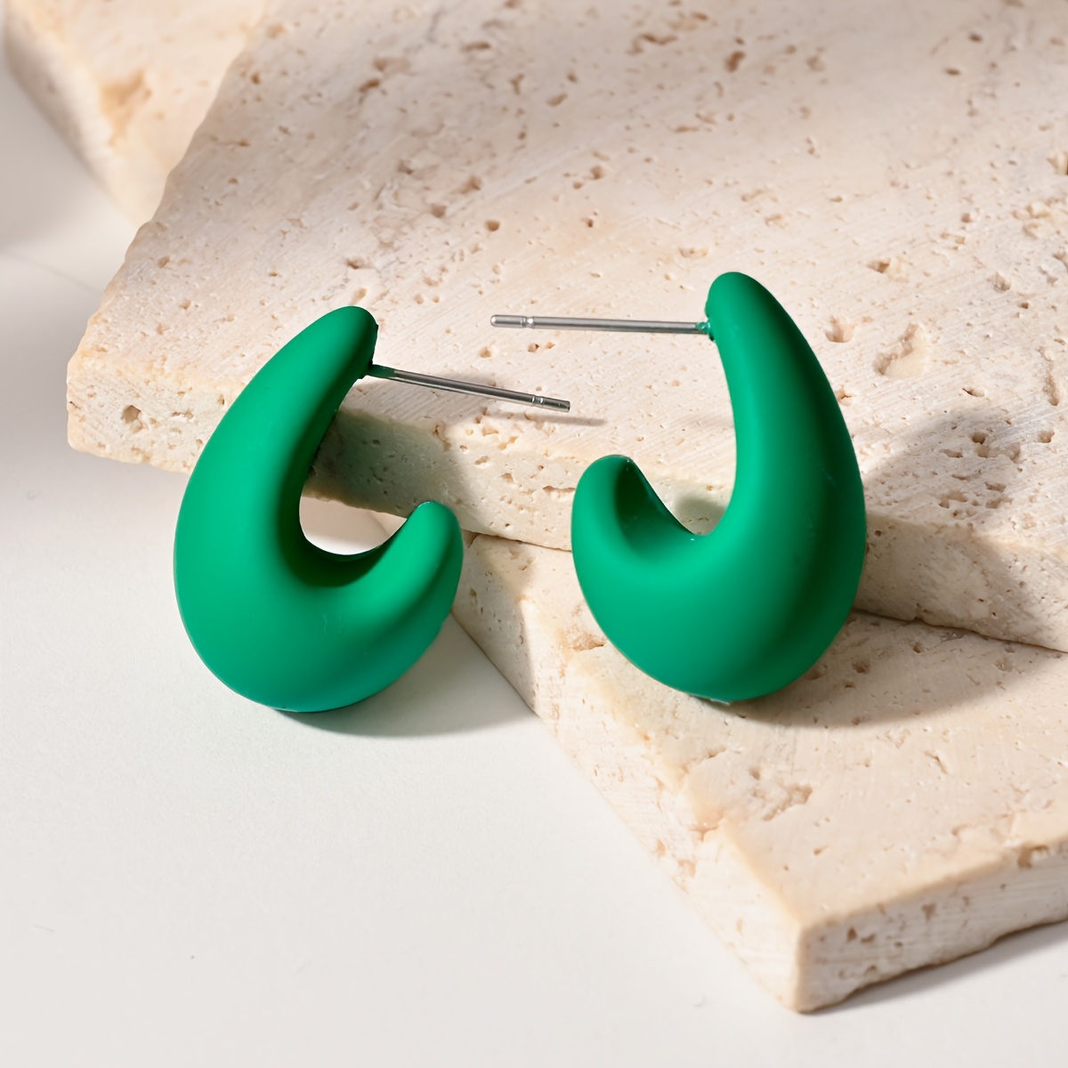 Stylish Teardrop Earrings for Daily Wear