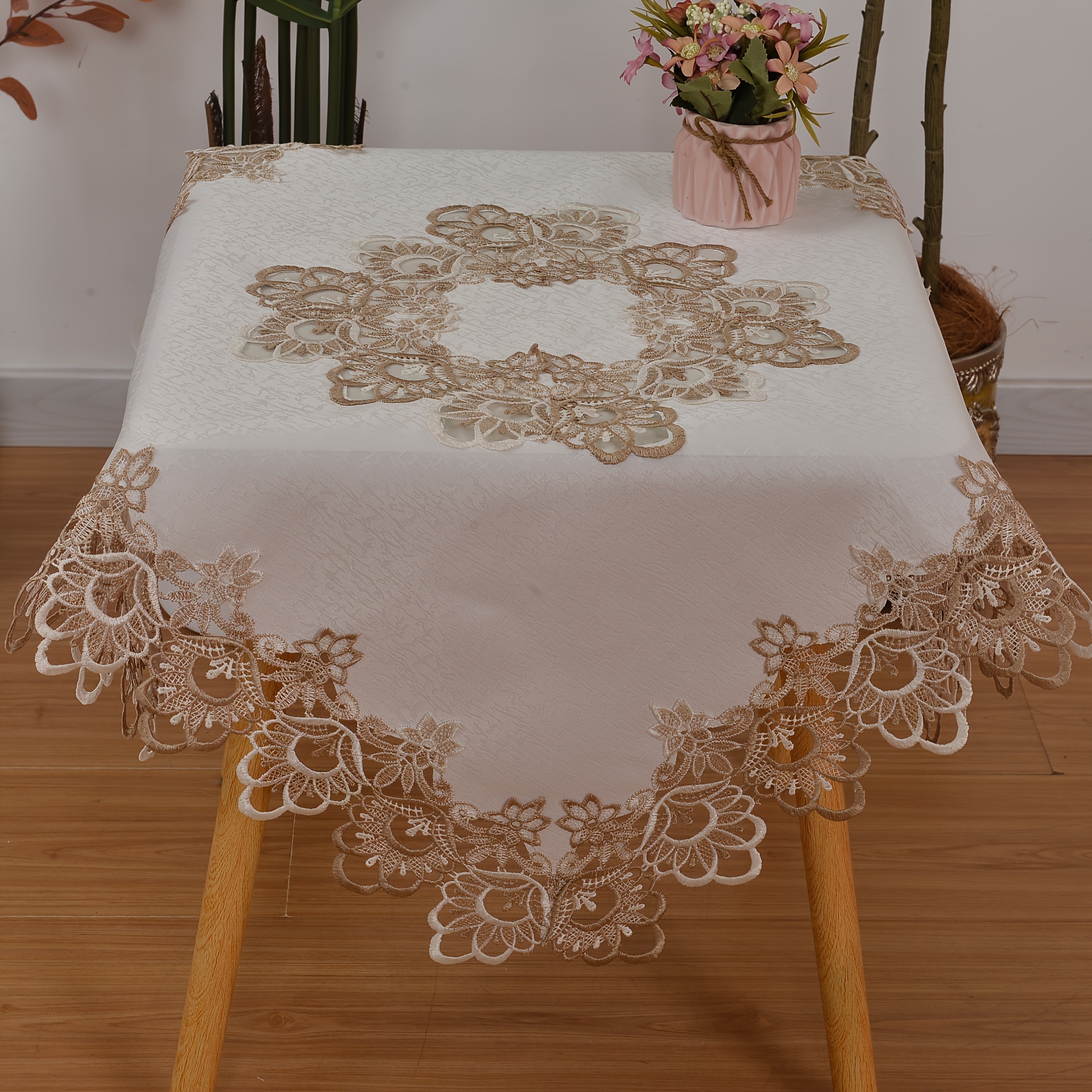 Elegant Jacquard Tablecloth With Embroidered Lace - 33.5" Square, 100% Polyester, Perfect For Dining & Coffee Tables, Indoor/outdoor Use, Ideal For Parties, Celebrations & Everyday