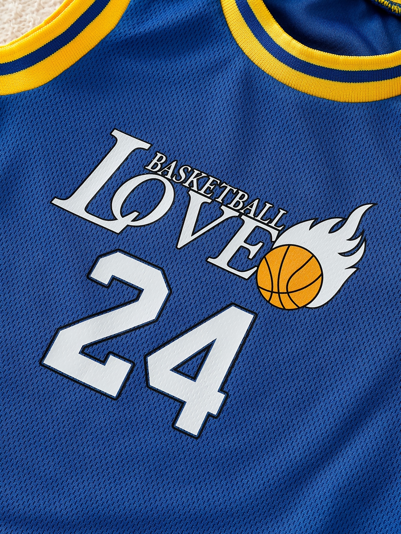 Negro uniforme de baloncesto o jersey, pantalones cortos, calcetines  plantilla para club de baloncesto. Uniforme deportivo, image size:800x1066