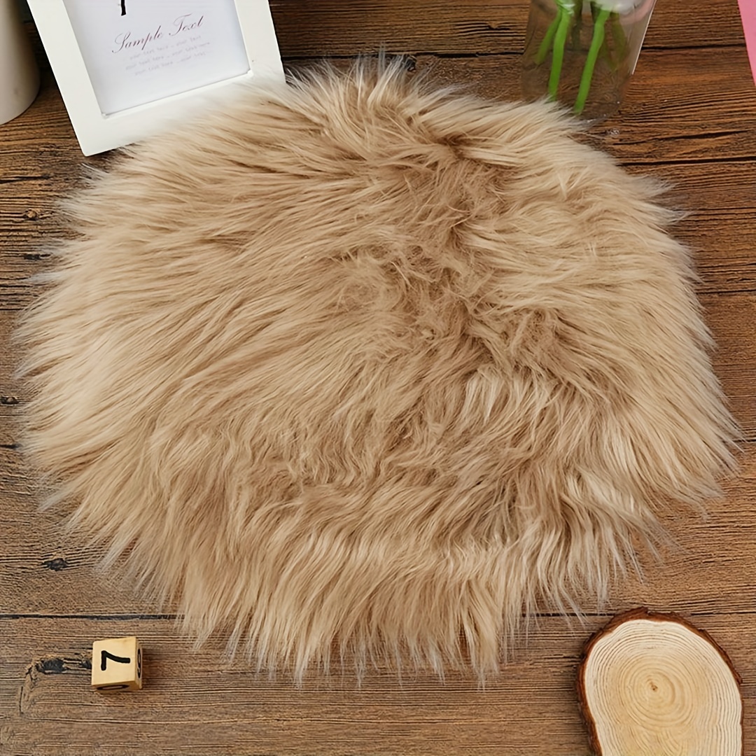 Image of *30cm Cushion With A Thickness Of 3cm, Weighing 70g, In Khaki Color, Suitable For A Small Round Sofa Chair In The Bedroom. It Can Be Used As A Decorative Rug Or Mat, With Size Options