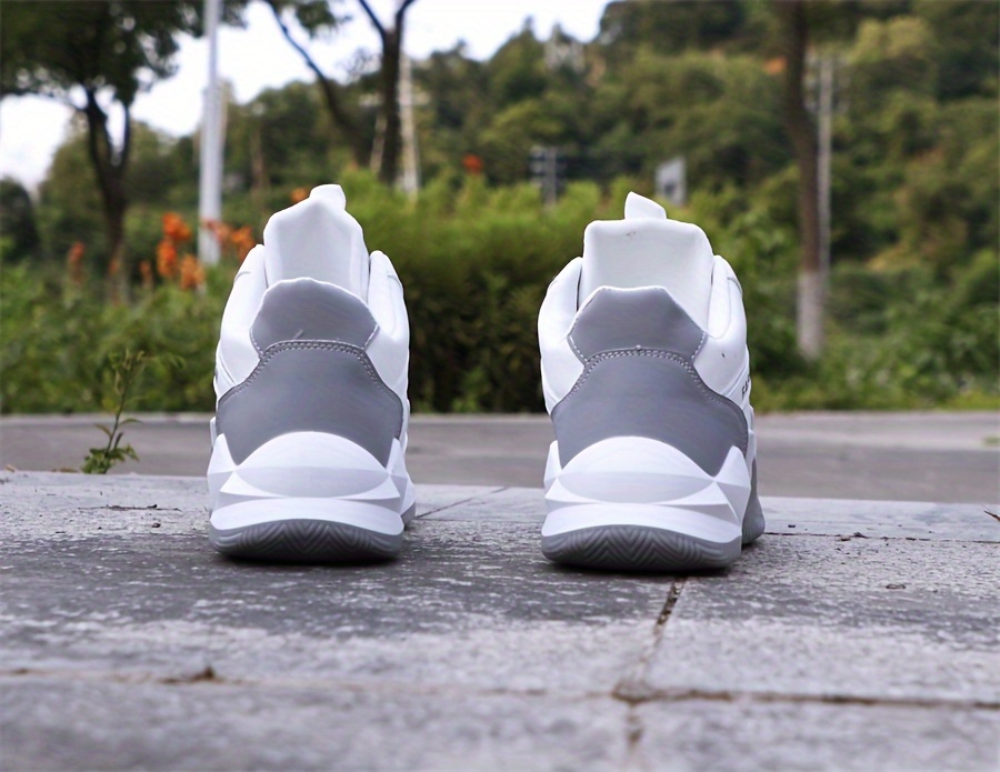 Tenis de basquetbol para hombre con caña alta y cordones, cómodos y con absorción de impactos, ideales para entrenamiento al aire libre en todas las temporadas