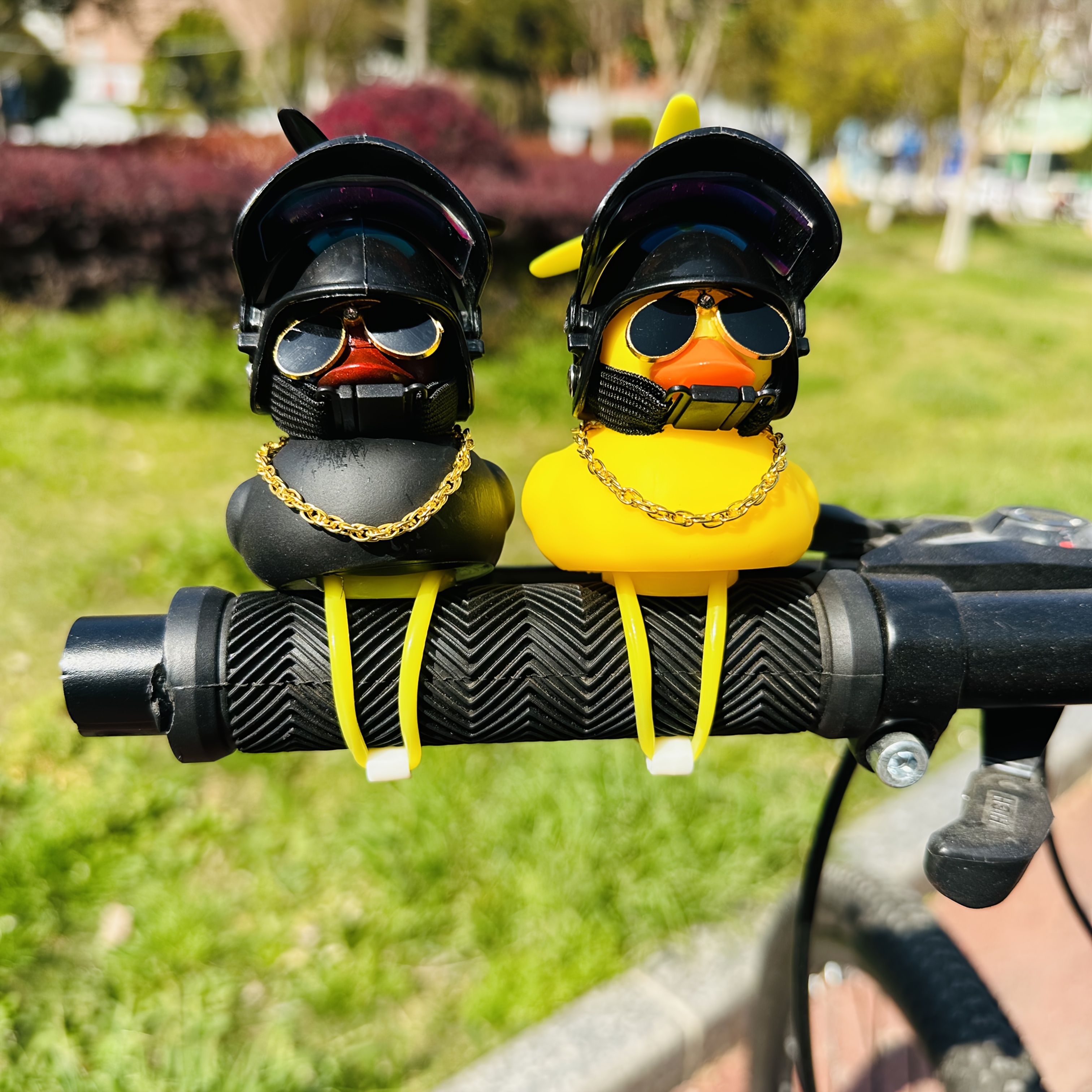 1pc Duck Bicycle Handlebar Decorations With Propellers, Glasses and  Horns, Vibrant Yellow Black Cycling