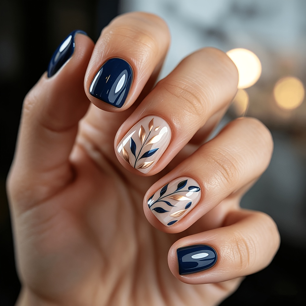 TEMU 24pcs Faux Ongles Carrés Courts Pressés Minimalistes, Faux Ongles Bleu Marine Uni Brillant avec Base Nude et Motif Feuille Dorée Marine, Bouts