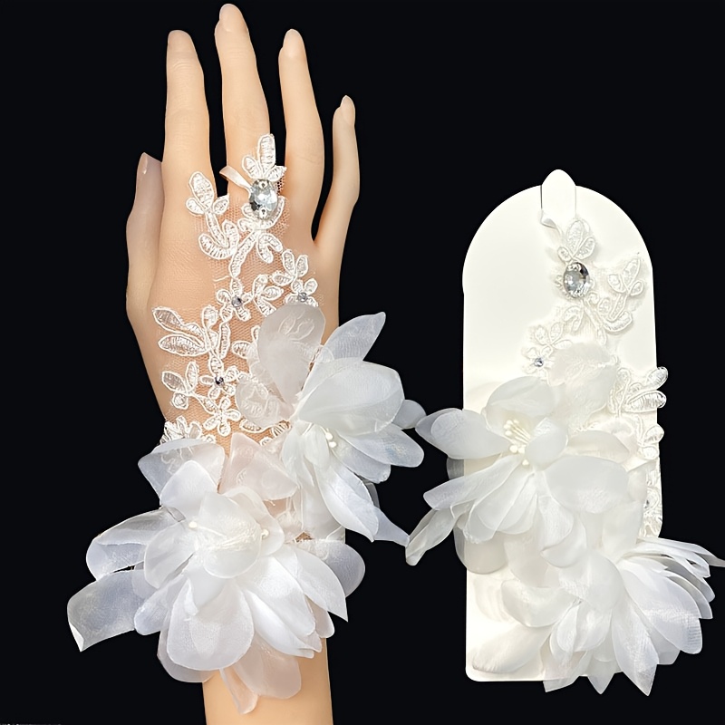 

Elegant Wedding Gloves With Floral Hollow-out Design And Accents, Short Fingerless Hook Style For Wedding Dress - Polyester