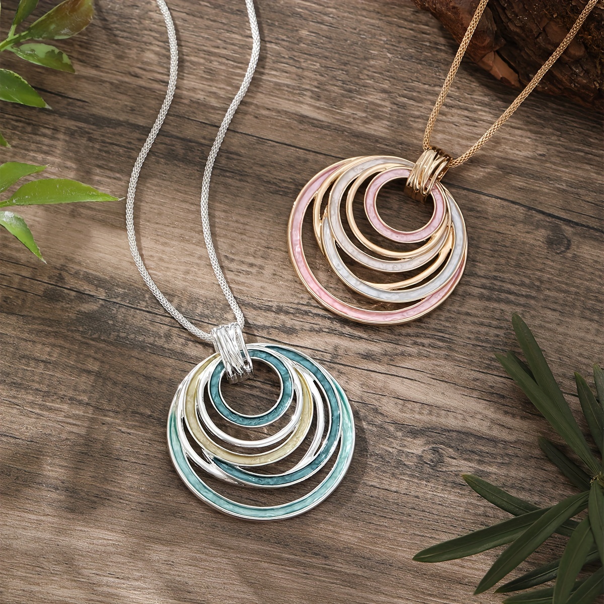 

Boho-chic Enamel Color Hollow Circle Pendant Necklace - Elegant Summer Accessory, Zinc Alloy, Lead/nickel/cadmium-free