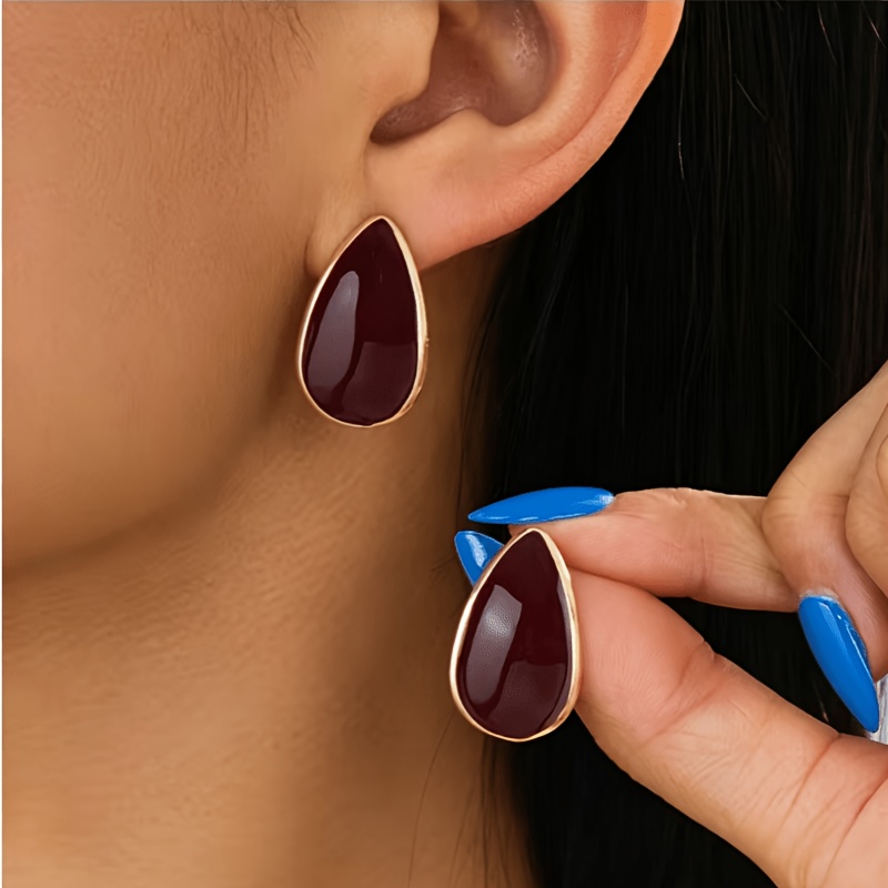 TEMU Un par de aretes retro con forma de , con un de , diseño de , aretes versátiles para a día, joyería de moda y regalos de para novias y