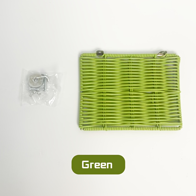 Woven Rattan Parrot Is Clean, Stable And Provides A Comfortable For Parrots To Chew And Rest
