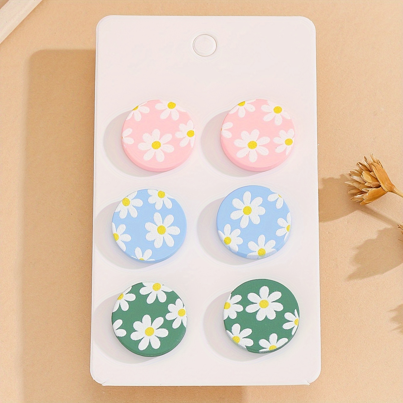 3 Pairs Daisy Print Acrylic Stud Earrings Set, Retro Clay Texture Pastoral Style Earrings, Cute Vintage Fashion Jewelry Accessories