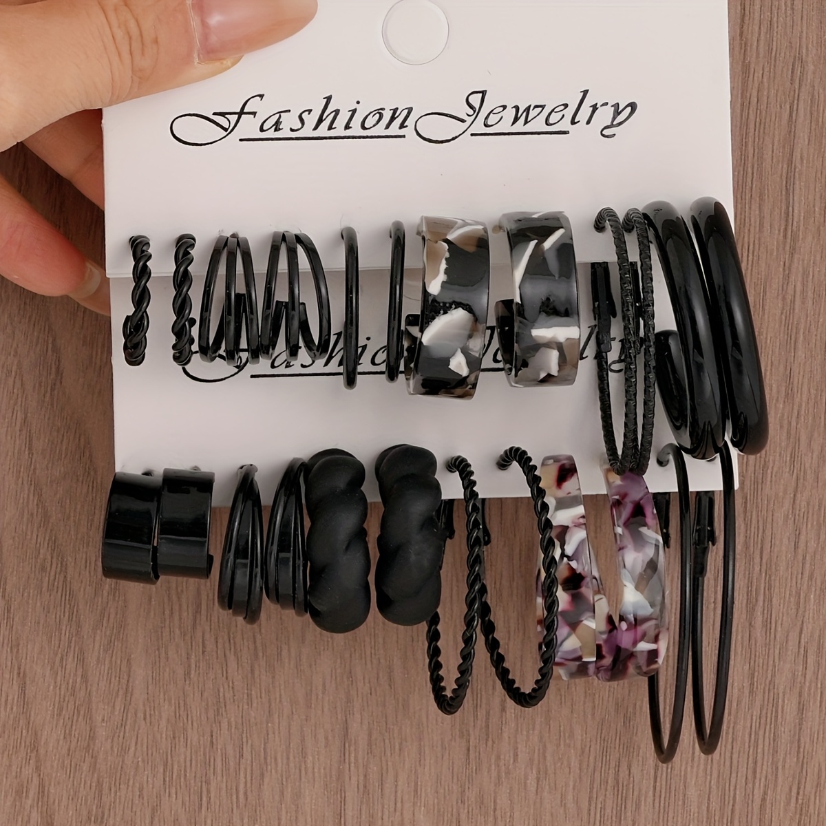 TEMU 6-12 Paires de Boucles d'Oreilles Rétro Classiques Noires Grandes de C, Style Européen et Américain, avec Motif de Plaque et Éléments Torsadés,