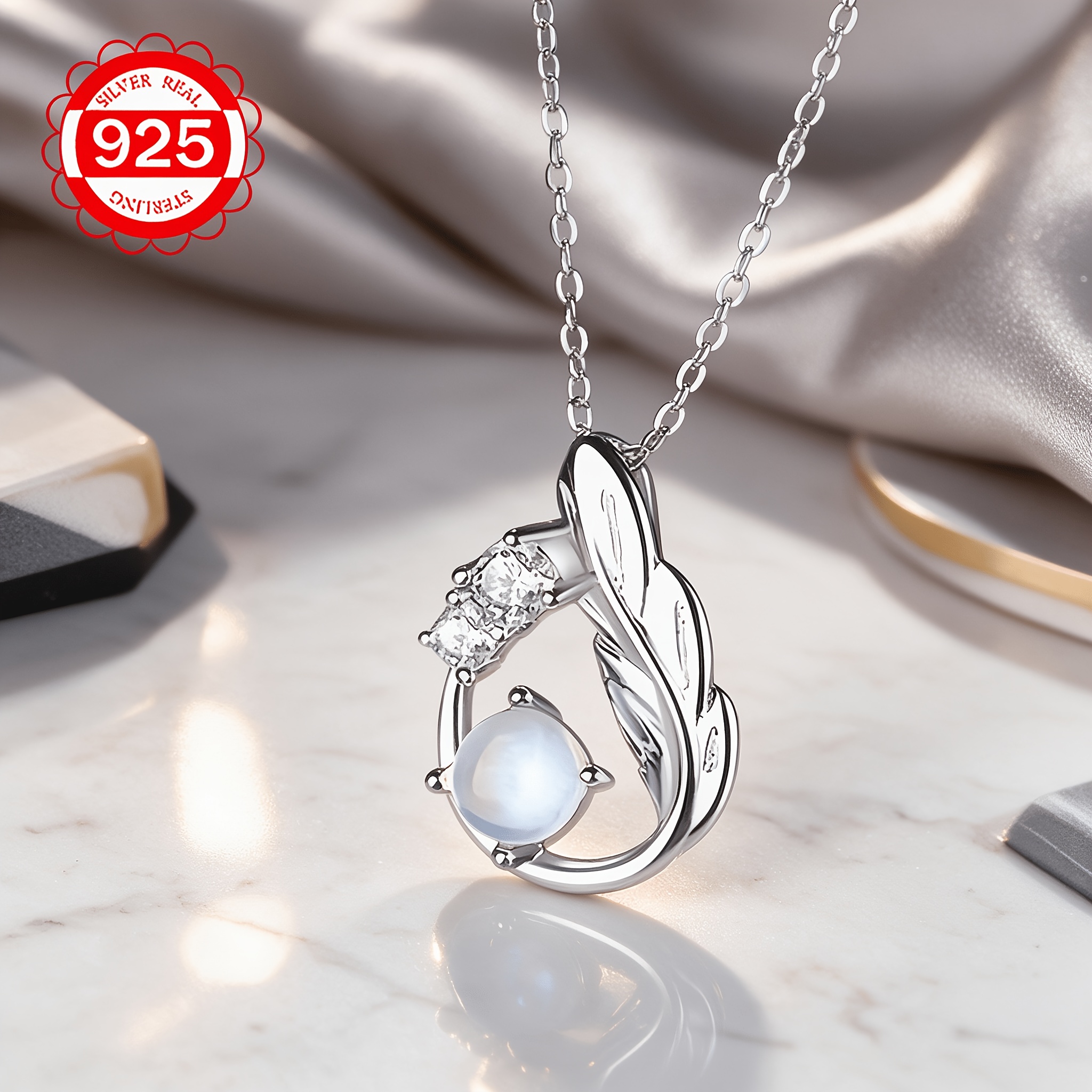 Women's Minimalist Irregular Leaf Cutout Pendant Necklace