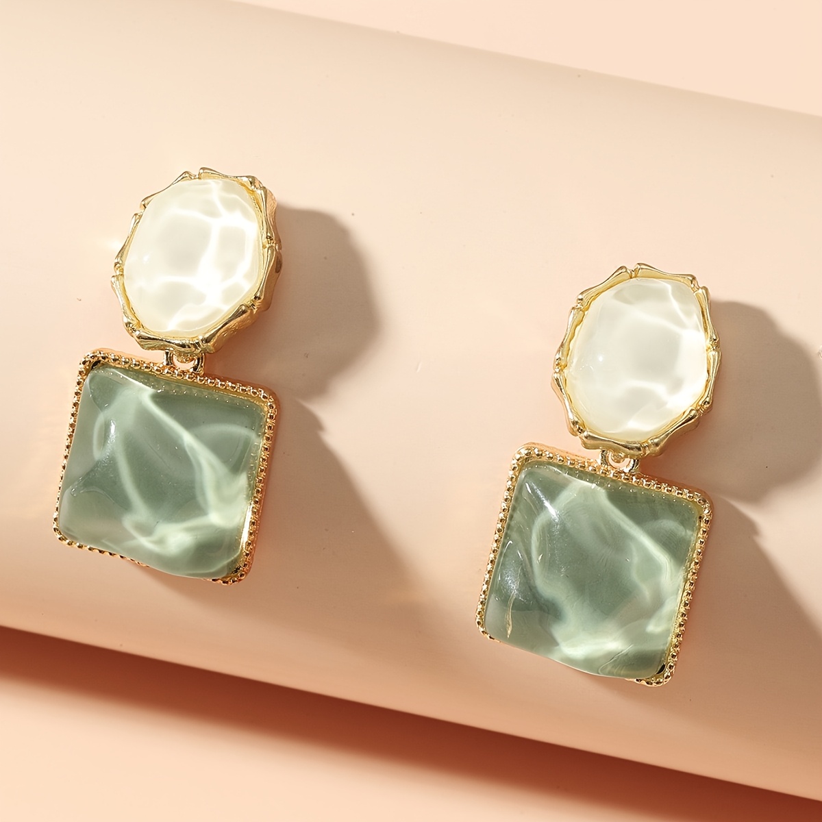 TEMU Pendientes de resina irregulares cuadrados y ovalados de estilo bohemio elegante - en francesa, versátiles y de tono dorado, con postes de acero