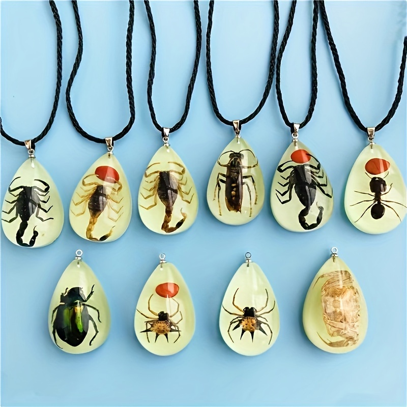 

1pc -the- Insect Pendant Necklace, , Synthetic December , Uncharged, Non-magnetic, For And Gifting