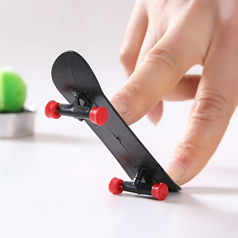 Mini Finger Skateboards - Desktop Relax Toy - Party Prizes