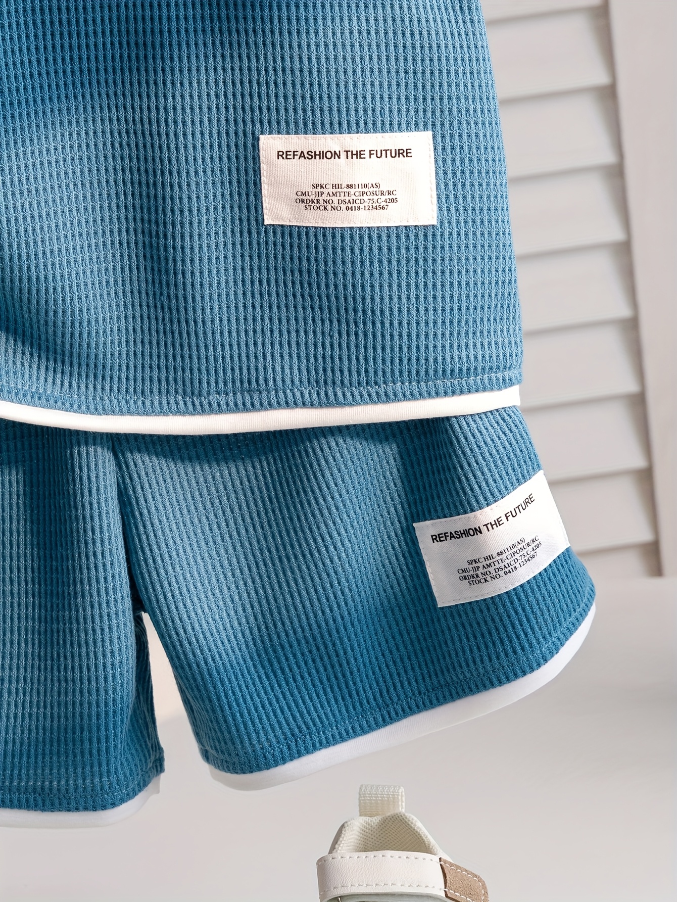 Boys' Comfortable Sports Style 2pcs Set, Small Boy's Summer Waffle Casual Short Sleeve T-shirt and Shorts Set, Suitable for Daily Wear, School, Outdoor