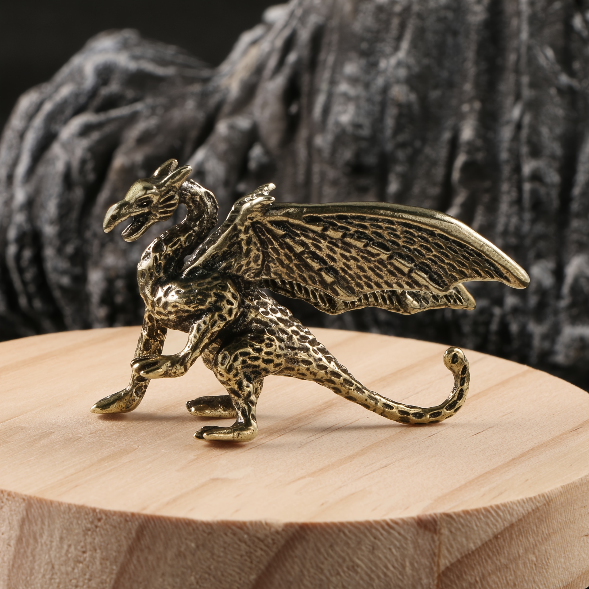 

Vintage Brass Dragon Figurine With Wings - Elegant Desktop Ornament For Home & Office Decor, Perfect Gift For Friends