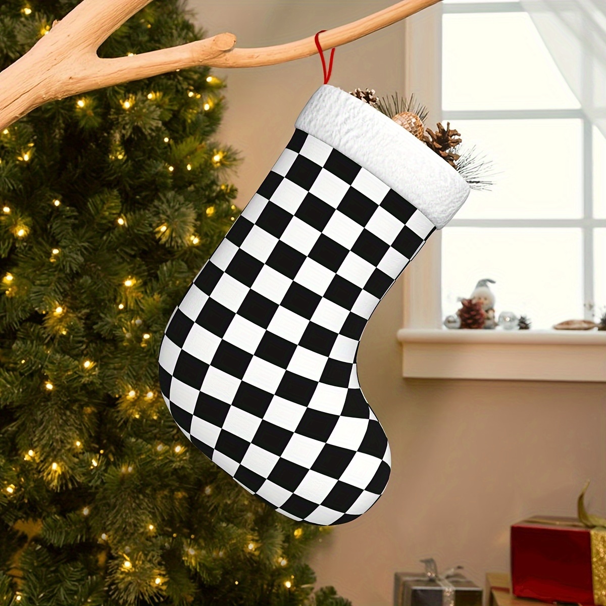 

Large 18" Black & White Checkered Christmas Stocking With Soft Plush Trim - Polyester, Ideal For Tree, Fireplace Decor & Holiday Gifts