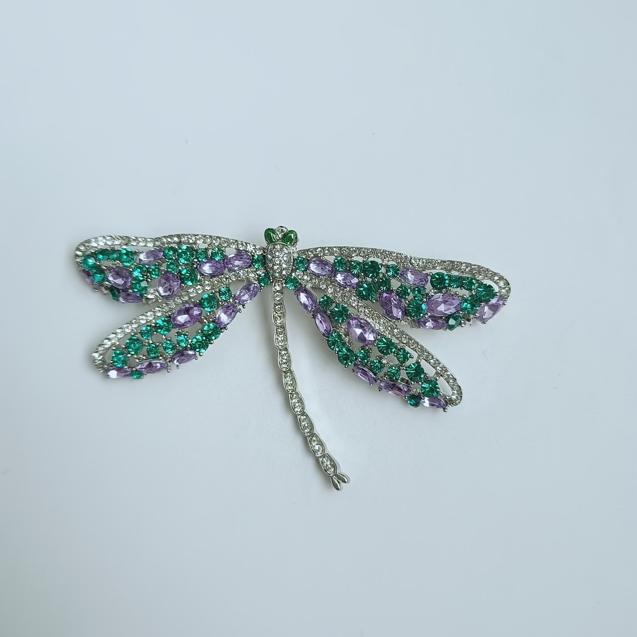 TEMU Broche de hueca de lujo estilo francés, 1 pieza, color azul , exquisito accesorio de alfiler de animal de para traje