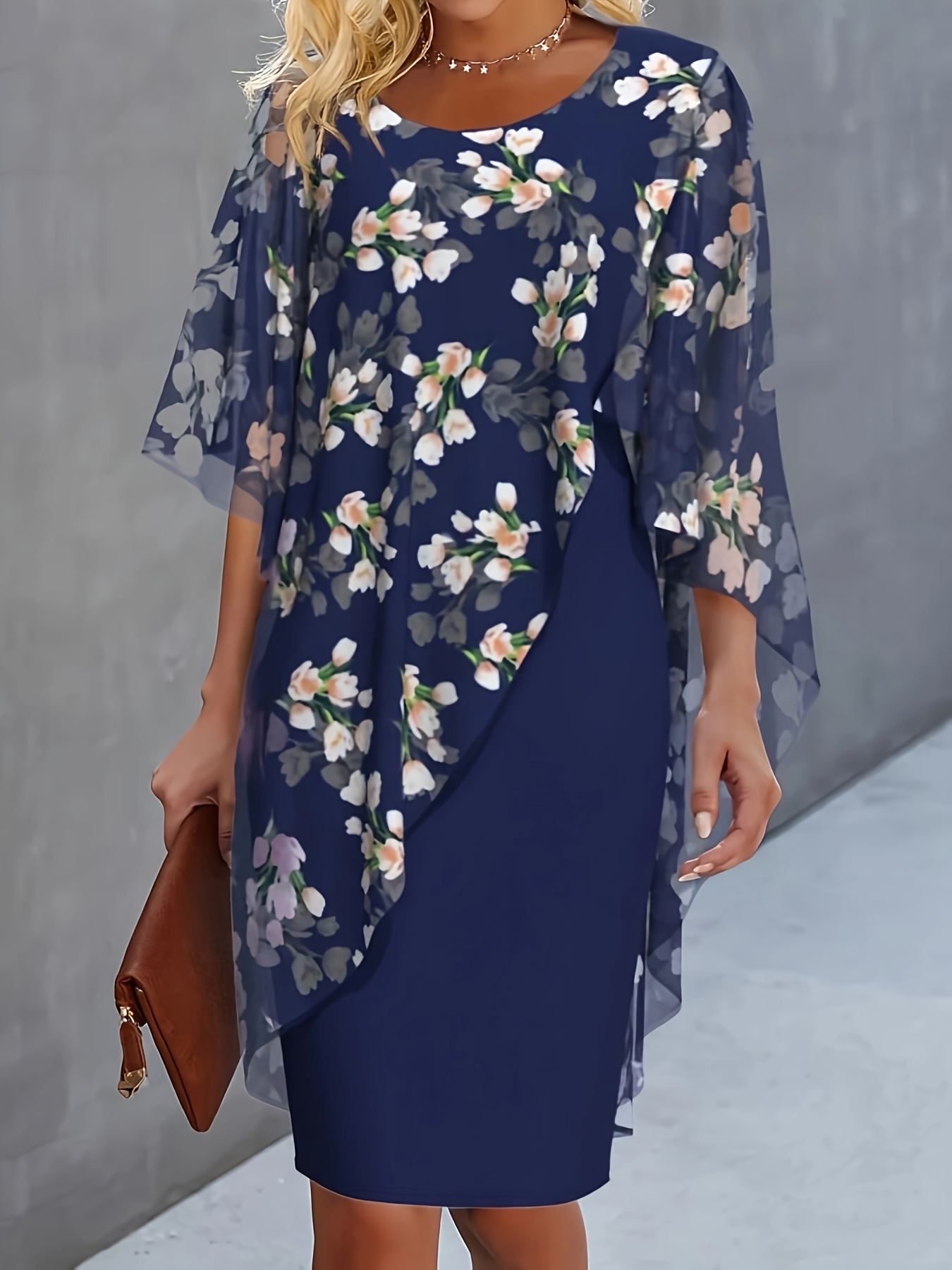 Vestido fashion floral medio