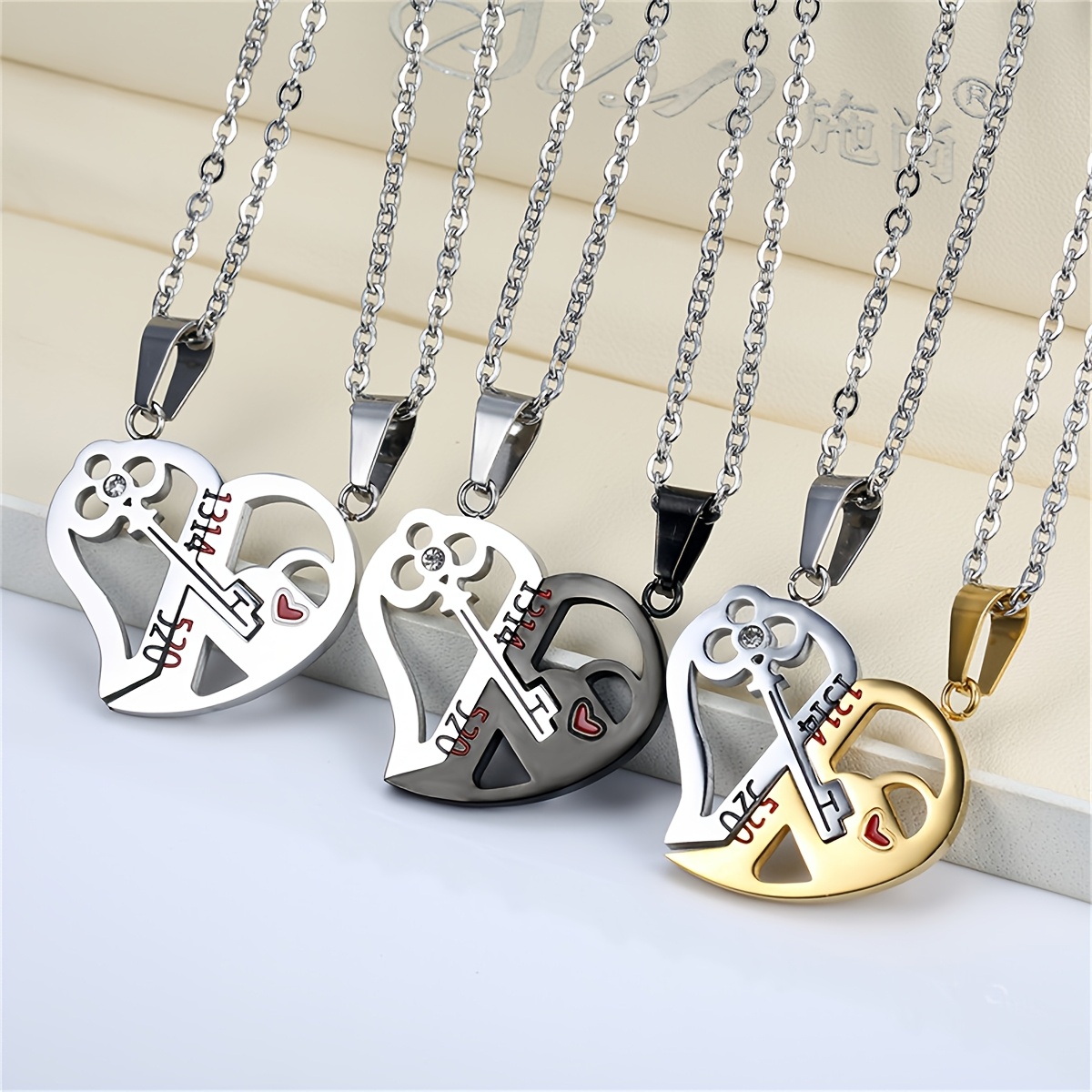 

2pcs Set Stainless -shaped Key Pendant Necklaces, Couples Jewelry, Perfect Valentine's Day Gift, Daily & Gift , Accessory