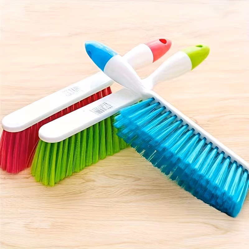 2pcs set of hot selling multi functional long handled cleaning brush dust removal brush bed brush carpet quilt sofa and bedroom cleaning brush Product details 1