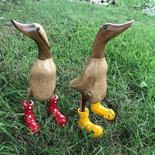 1pc duck wearing boots cute outdoor animal statue courtyard garden decor ornament resin