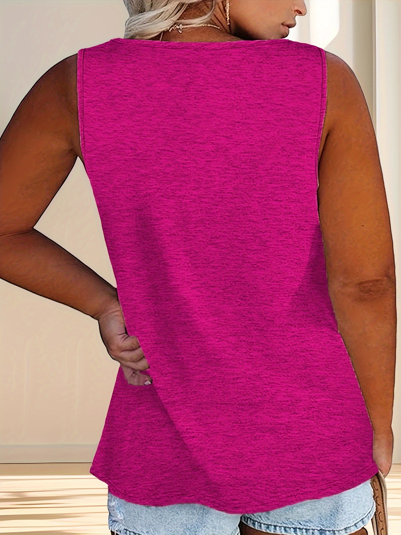 Women'S Plus Size Casual Tank Top with Button Detail - Sleeveless, Solid Color, Stretchy Fabric, Crew Neck, Oversized Fit for Summer Outings, Comfortable Clothing | Relaxed Fit Top | Medium Stretch Materia