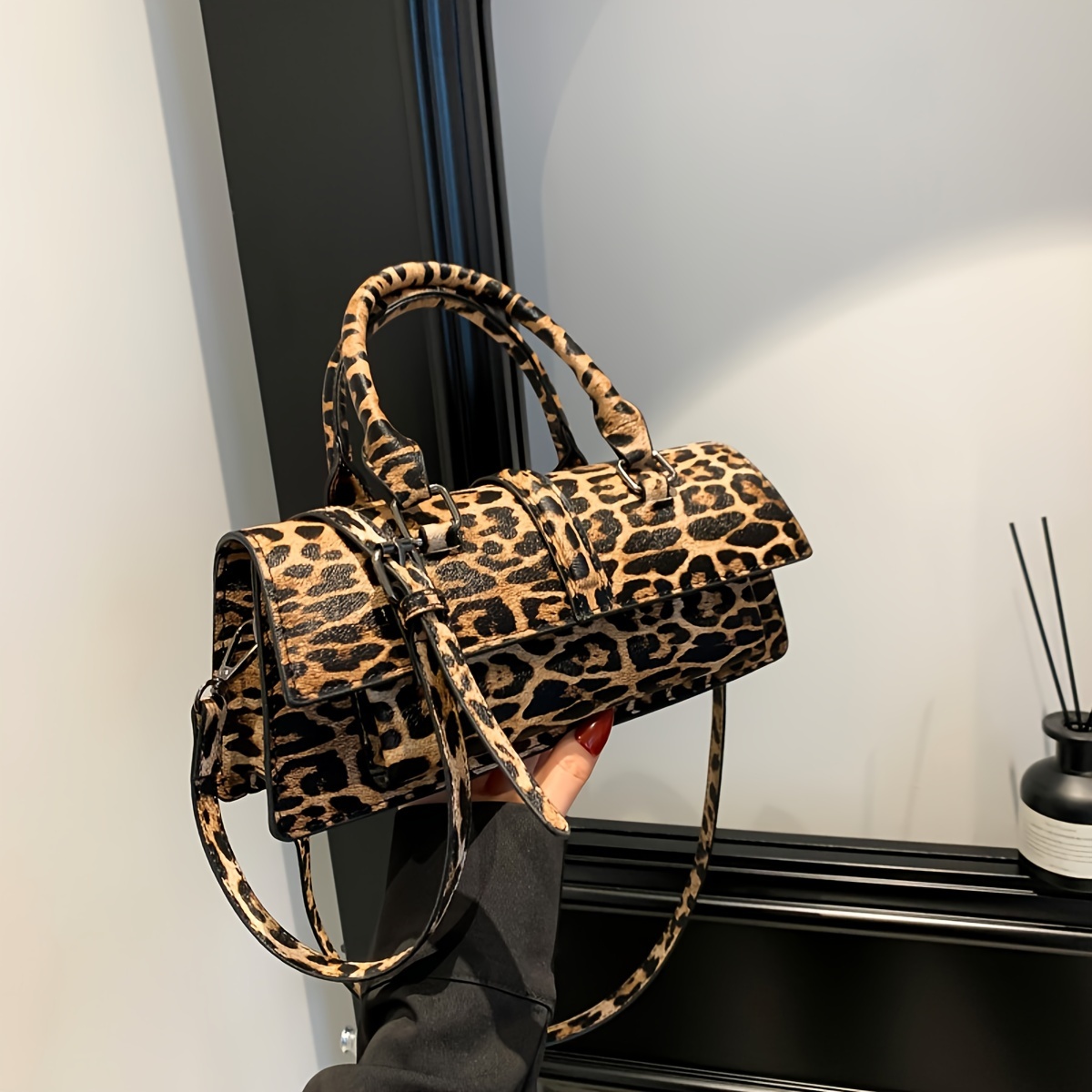 2024 Leopard Print Women's Handbag, Versatile Casual Handbag, Trendy Leopard Print Bag