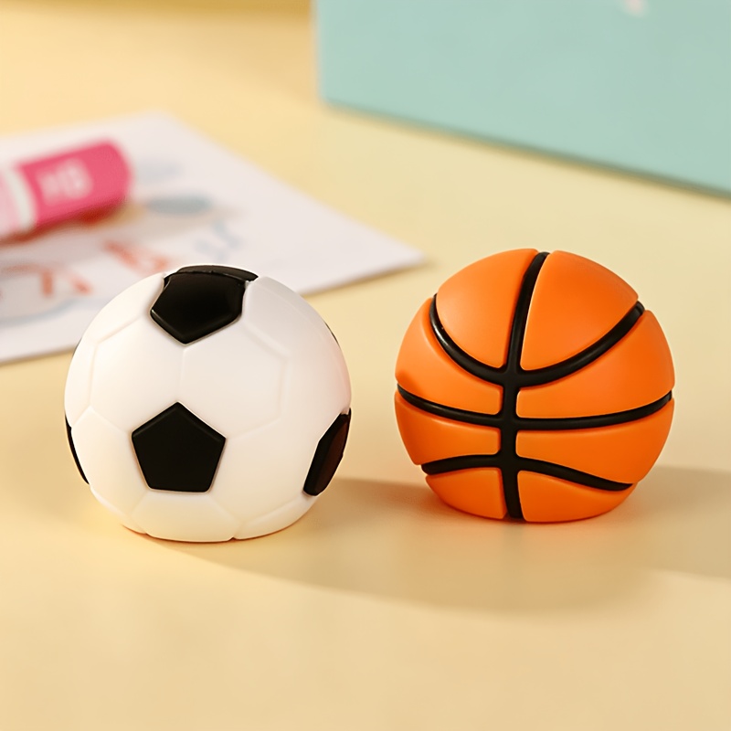 TEMU Willekeurige set van 2 creatieve puntenslijpers in de vorm van een voetbal/basketbal, PVC-materiaal, mini-slijper met één gat