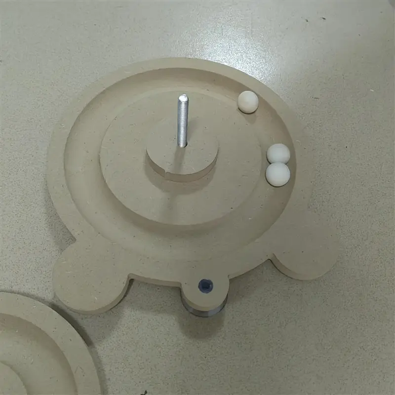 1pc de arranhador para gatos com , pista de bolas e brinquedos de - prancha de arranhar multifuncional durável sem necessidade de pilhas, , brinquedos suspensos, acessórios para animais Detalhes do produto 3