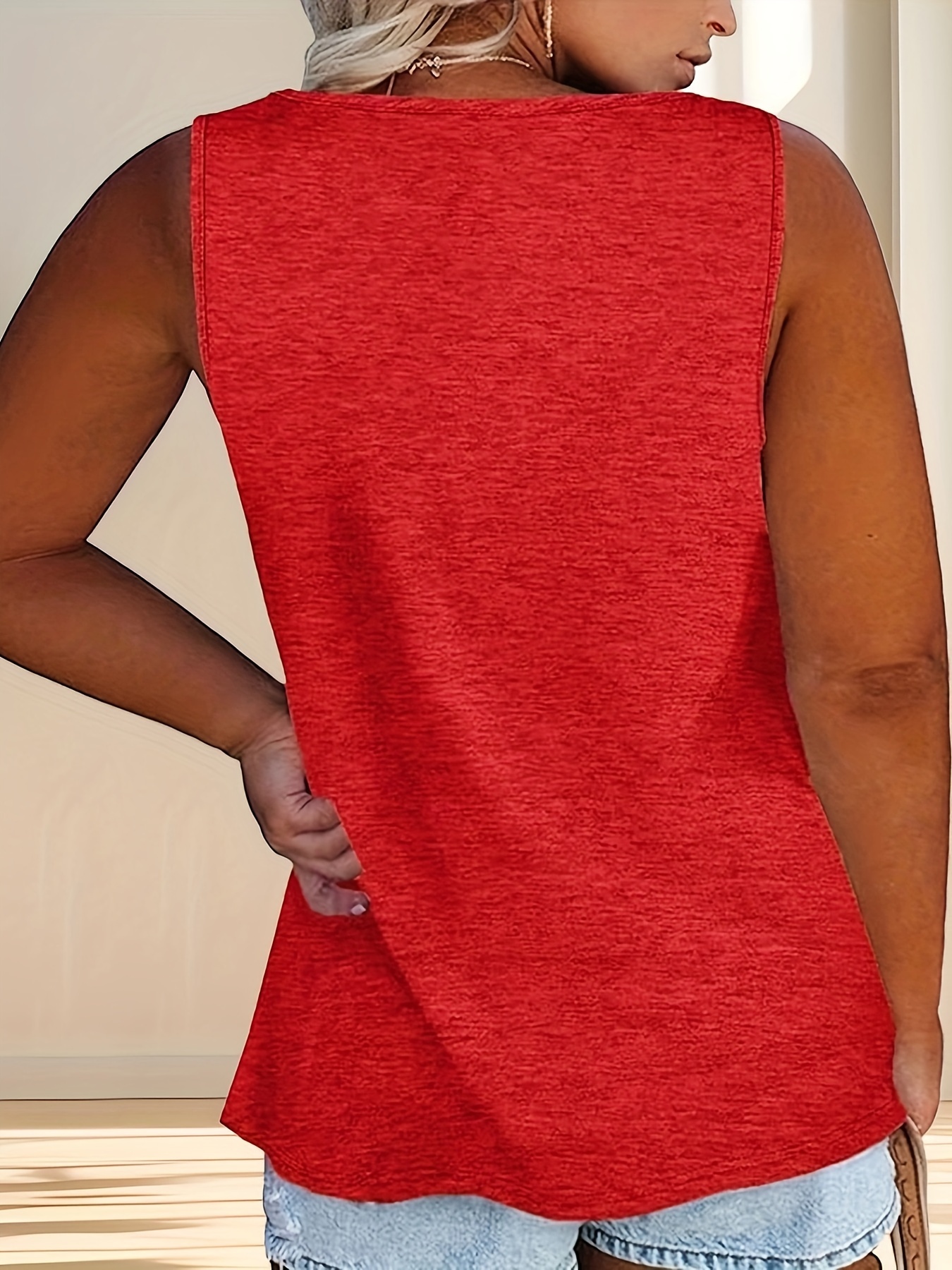 Women'S Plus Size Casual Tank Top with Button Detail - Sleeveless, Solid Color, Stretchy Fabric, Crew Neck, Oversized Fit for Summer Outings, Comfortable Clothing | Relaxed Fit Top | Medium Stretch Materia