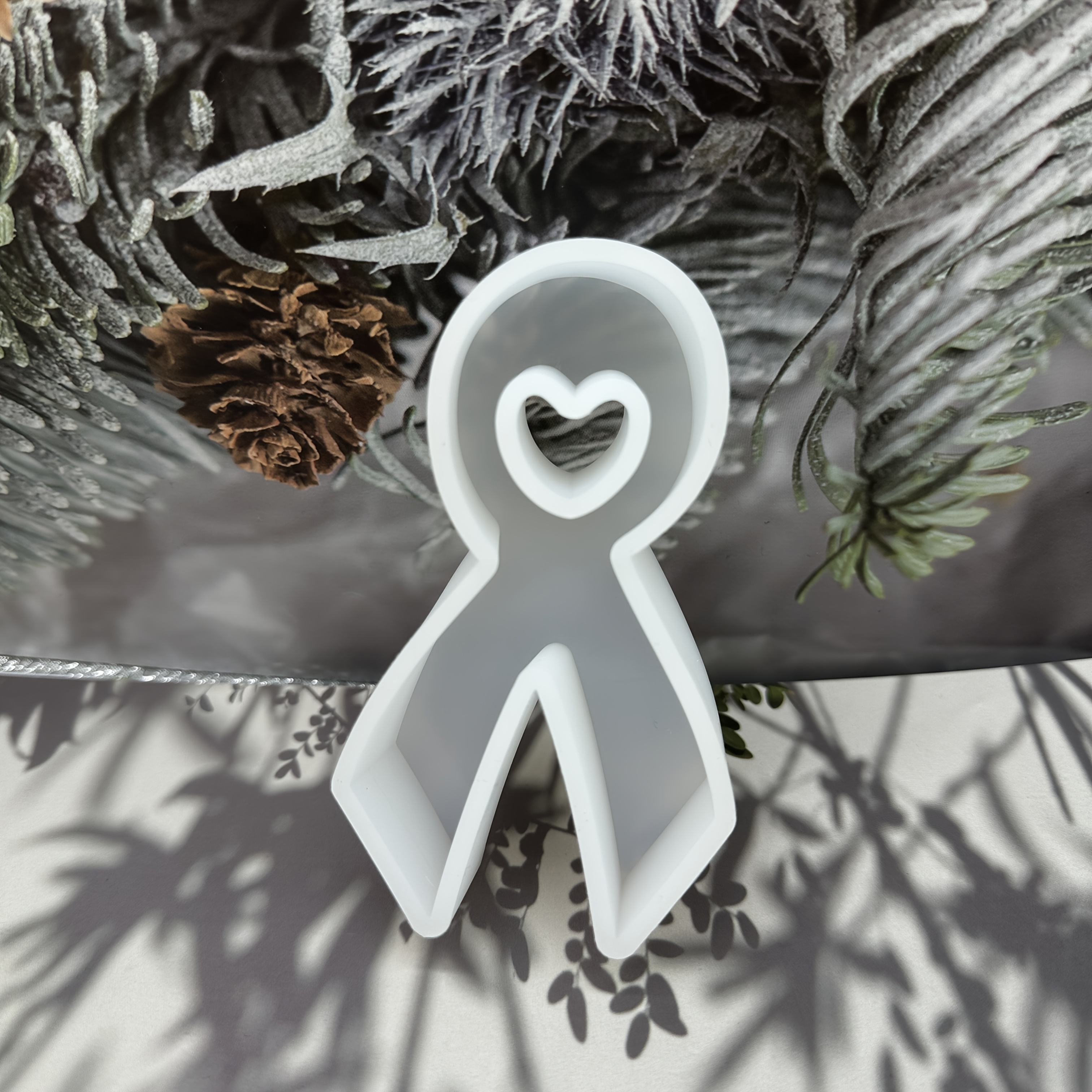 TEMU 1pc Knotted Ribbon-shaped Candle Holder Decorative Mold, Candle Holder Ornament Insert Decorative Mold, Resin Liquid Mold, Plaster Candle Holder