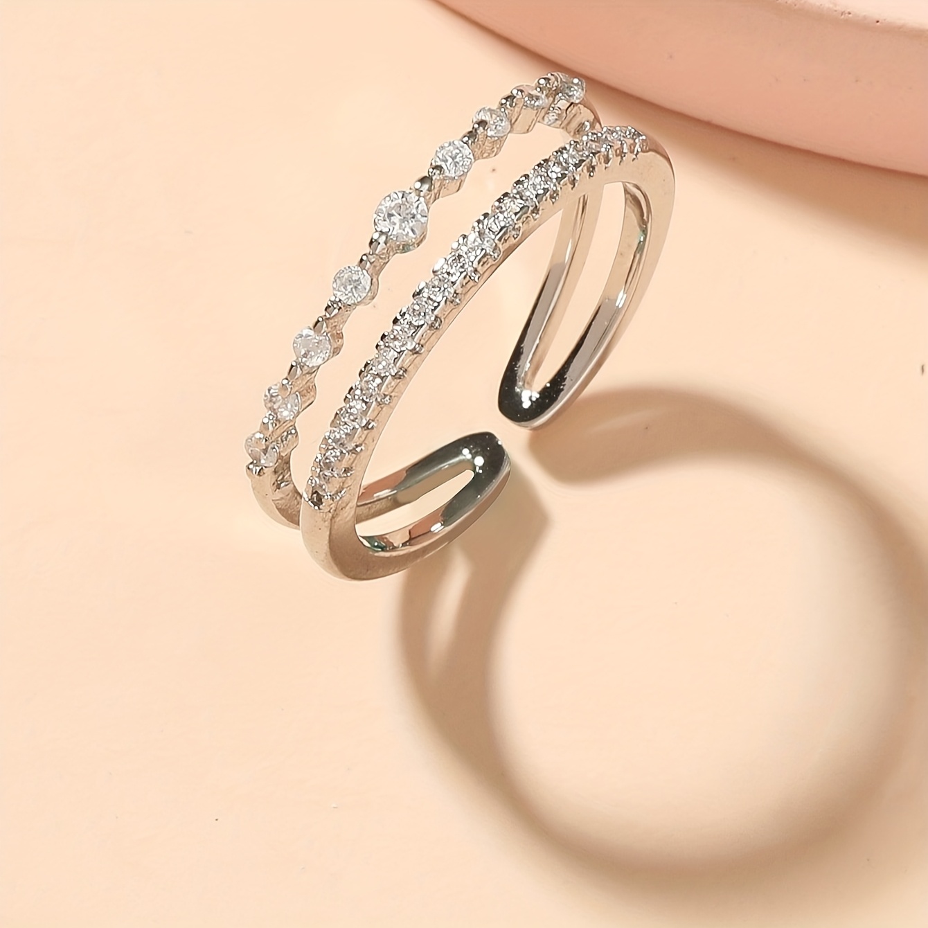 Image of An Elegant Retro- Featuring A Round Synthetic Zirconia Set In Copper Four-prong Setting, Suitable For , And An For Daily Wear And Gifts