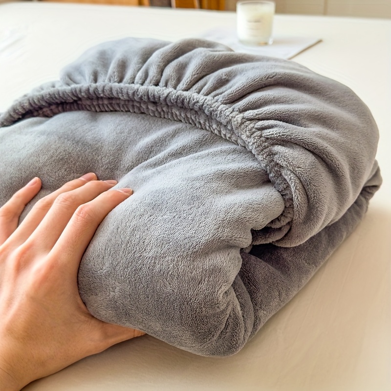 E-shop 1 Stück Einfarbiger Bettrock, Milch Samt Bettrock, Fleece Matratzenbezug, Kissenbezug und Kissenkern nicht enthalten